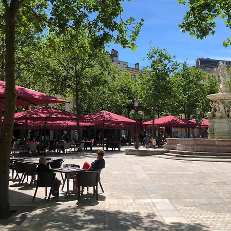 Le Nid Des Remparts Apartamento Carcassonne
